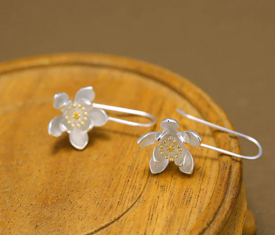 Thai Craft Silver Flower Earrings – Handcrafted S925 Sterling Silver Dangle Drops