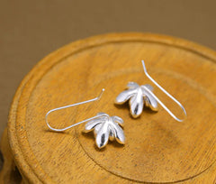 Thai Craft Silver Flower Earrings – Handcrafted S925 Sterling Silver Dangle Drops