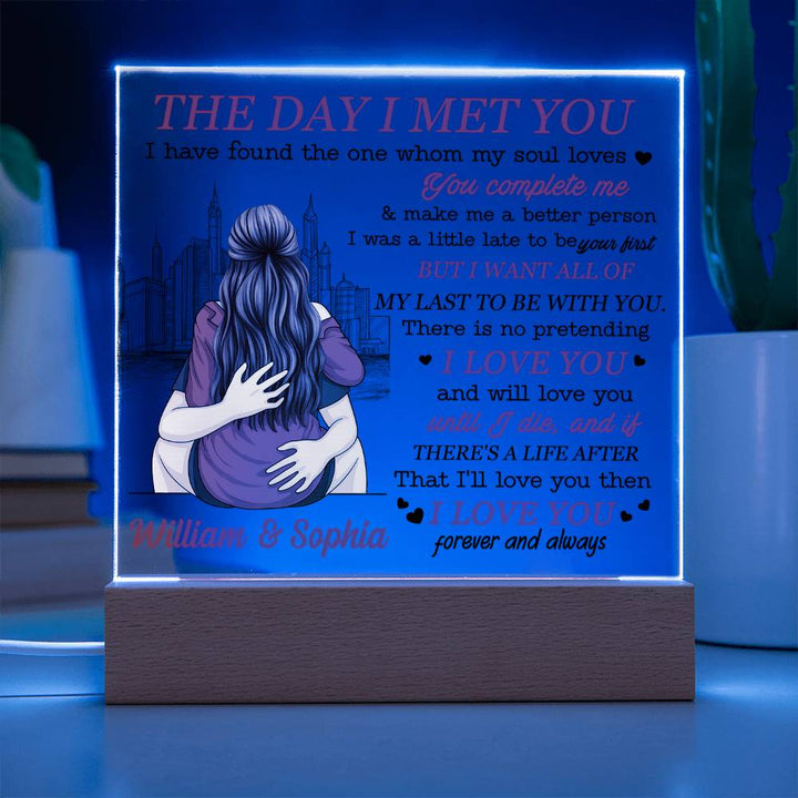 Warm LED wooden base for soft romantic glow